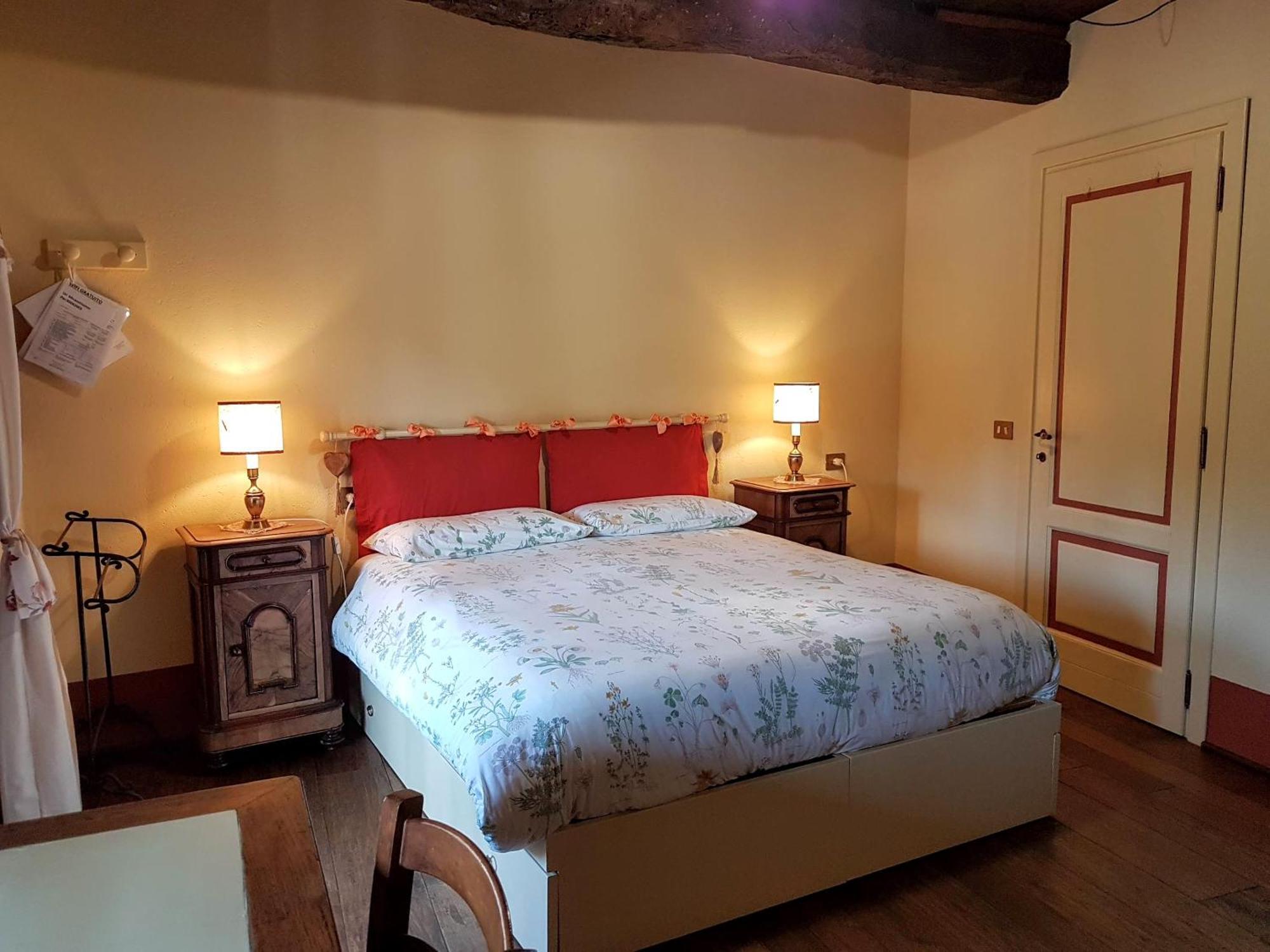 B&B La Cascina Di Monia E Mario Borgo Ticino Экстерьер фото