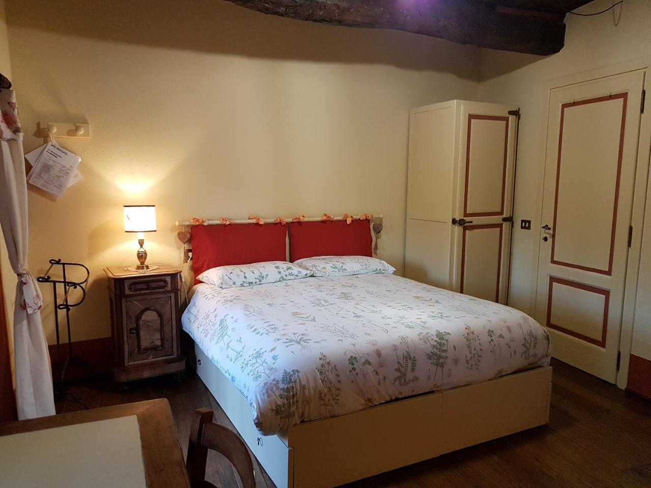 B&B La Cascina Di Monia E Mario Borgo Ticino Экстерьер фото